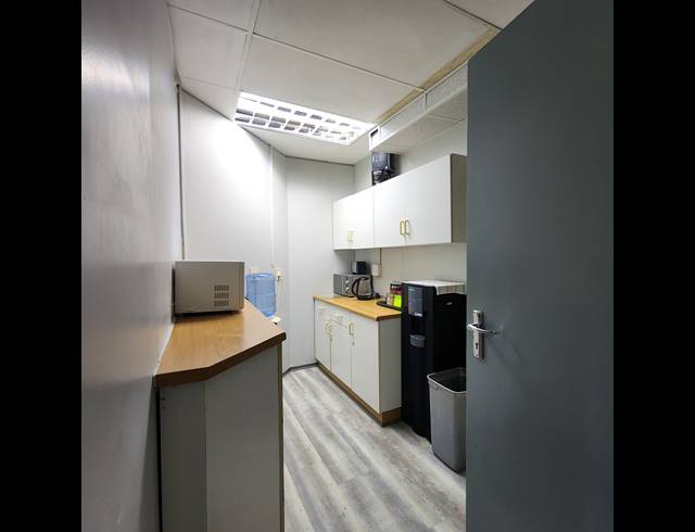 165M² OFFICE TO LET IN MORNINGSIDE